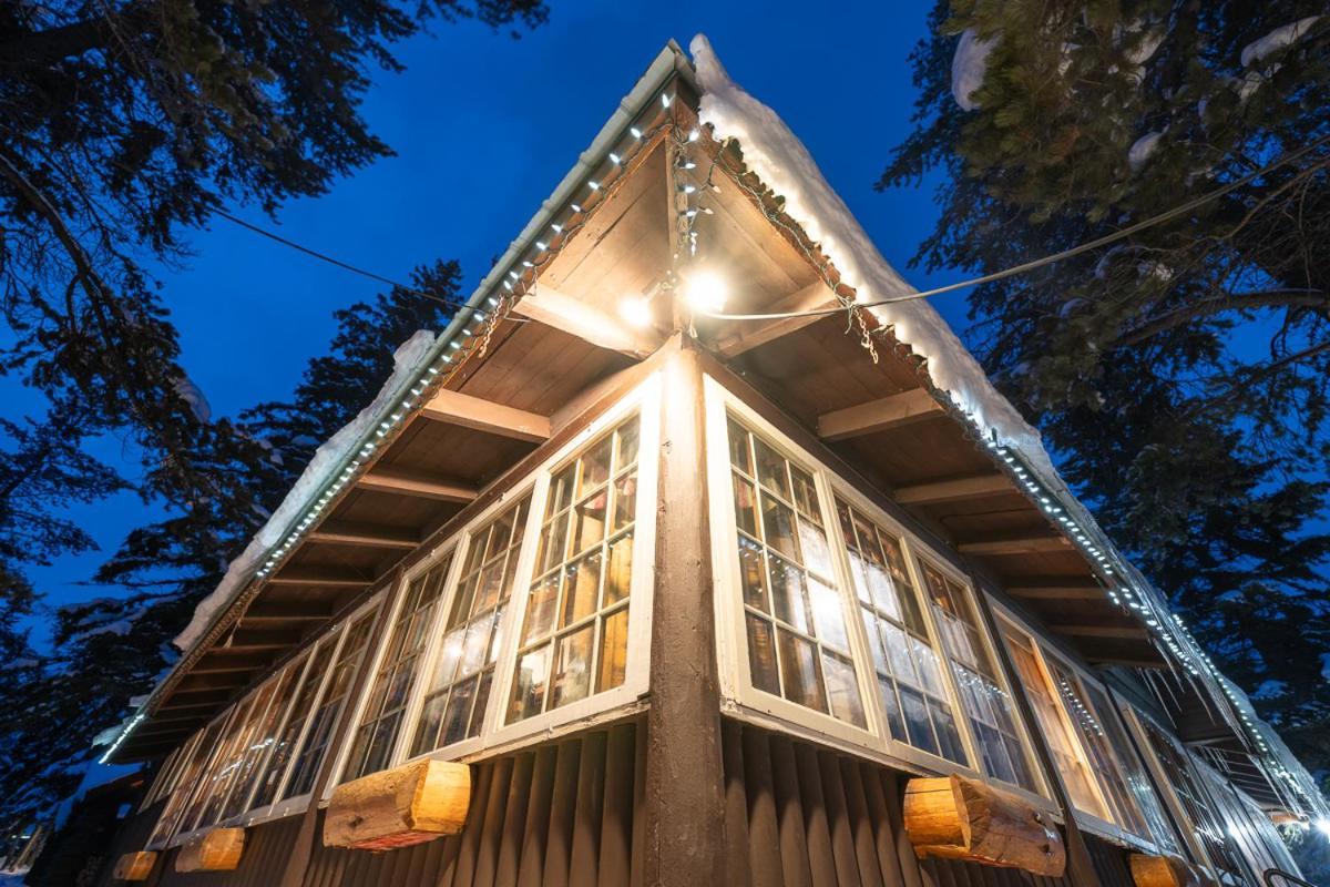 Storm Mountain Lodge & Cabins Castle Junction Εξωτερικό φωτογραφία